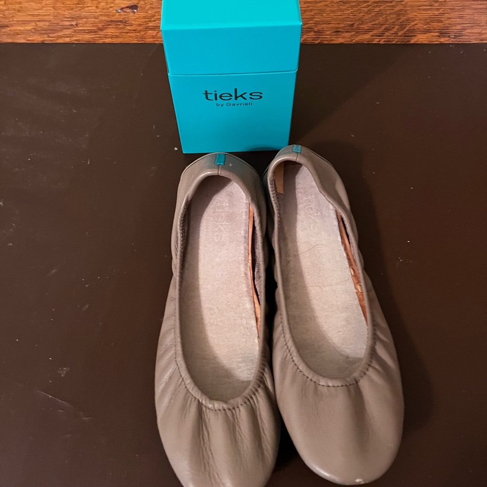 Taupe Tieks size 8 gently used